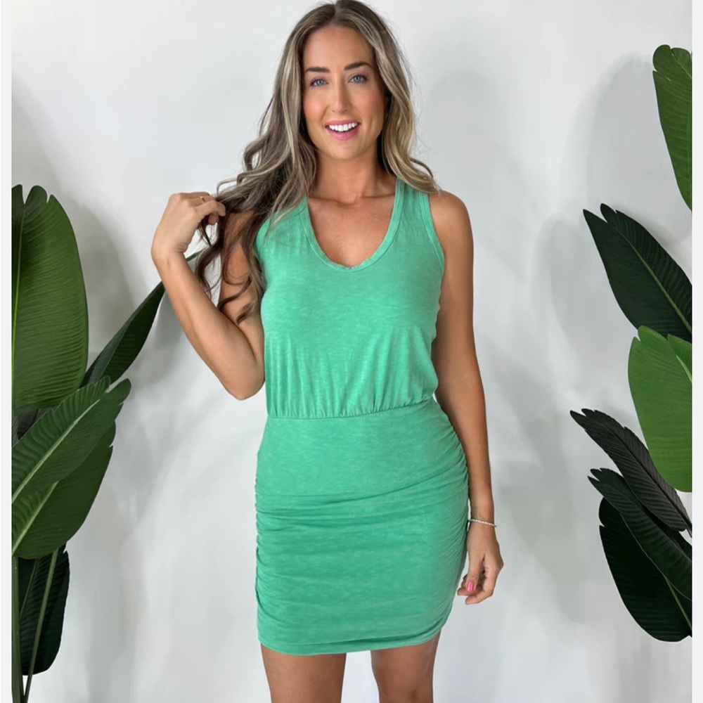 Sundry U Neck Sleeveless Dress